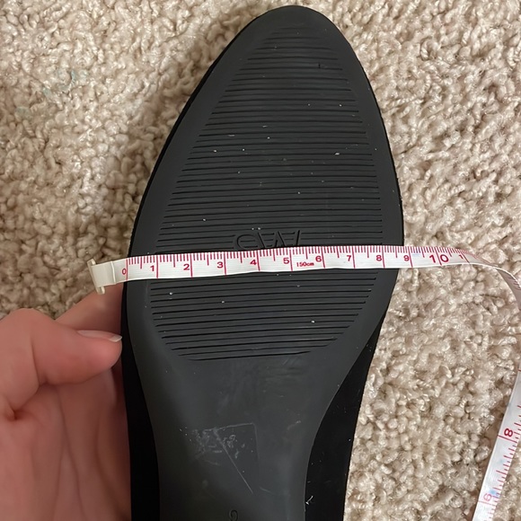 BRAND NEW Stuart Weitzman Ballet Flats - Picture 7 of 8